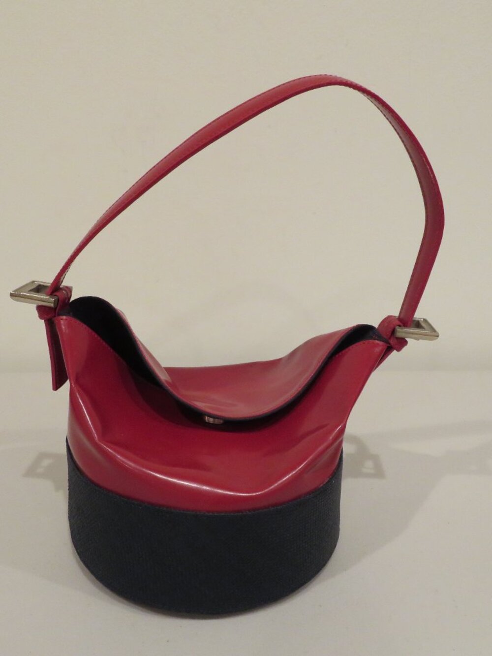 Renaud Pellegrino Red Faux Leather Bucket Bag Top Handle